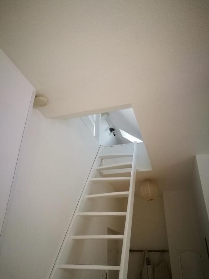 45 M² Maisonette-Wohnung In Uni-/Hauptbahnhofnaehe Дуйсбург Экстерьер фото
